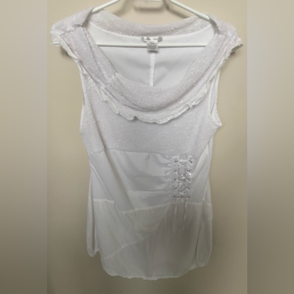 Alison Sheri white tunic size med
